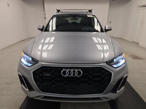 Florett Silver Metallic 2022 Audi Q5 45 S line Premium