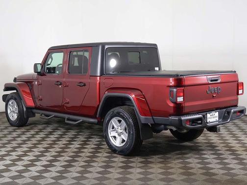 Snazzberry Pearlcoat 2021 Jeep Gladiator Sport S