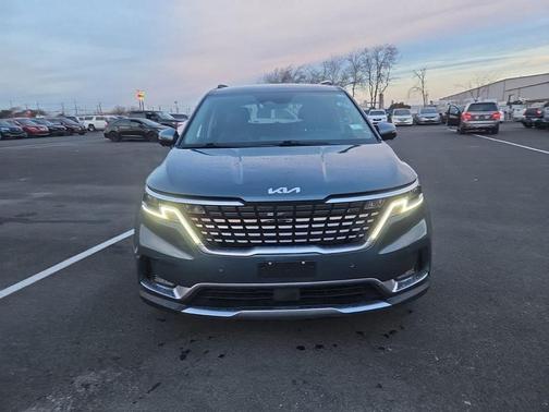 2022 Kia Carnival SX