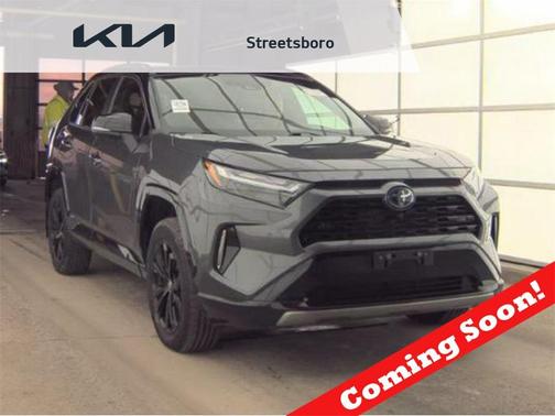 2022 Toyota RAV4 Hybrid SE