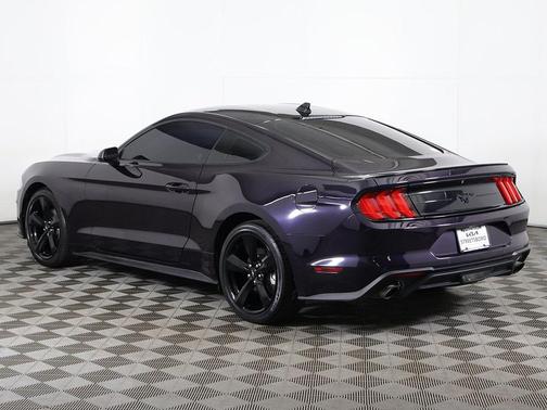 2022 Ford Mustang EcoBoost