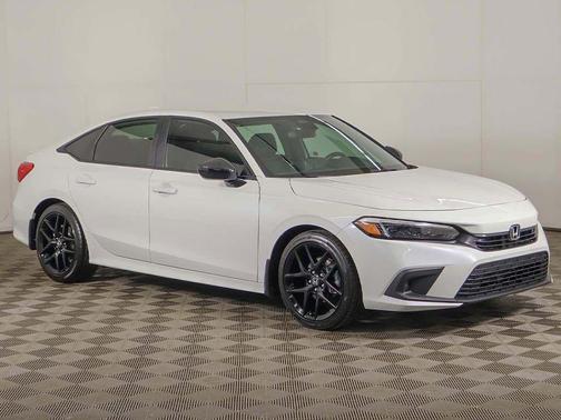White 2024 Honda Civic Sport