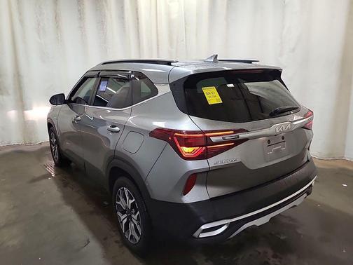 Steel Gray 2023 Kia Seltos EX