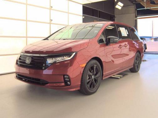 Radiant Red Metallic II 2023 Honda Odyssey Sport