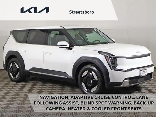 Snow White Pearl 2024 Kia EV9 Light Short Range