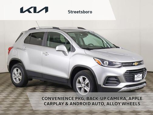 Silver Ice Metallic 2019 Chevrolet Trax LT
