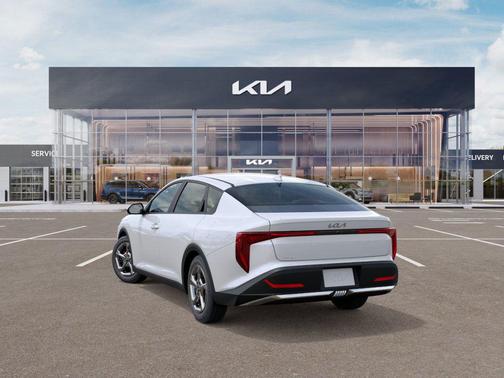 Snow White Pearl 2026 Kia K4 LXS