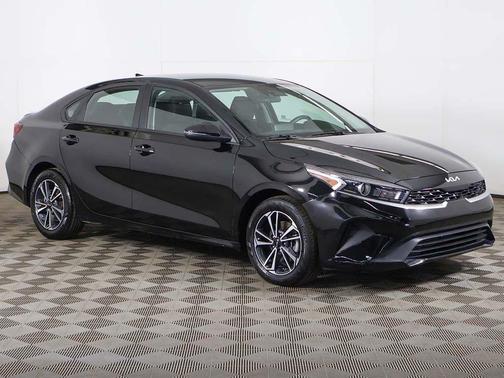 Aurora Black 2023 Kia Forte LXS