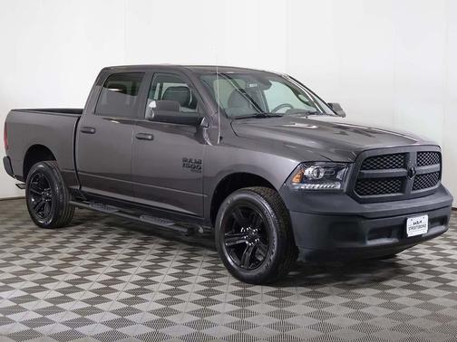 2023 RAM 1500 Classic Warlock Crew Cab 4x4 5'7' Box