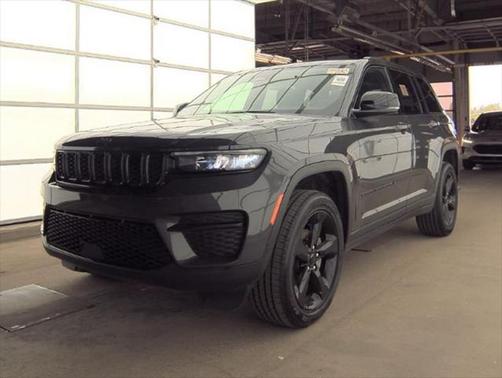 2023 Jeep Grand Cherokee Altitude