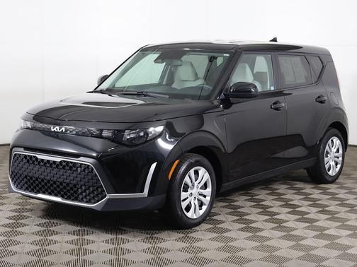 Fusion Black 2023 Kia Soul LX