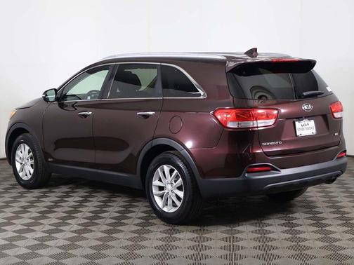 Dark Cherry 2016 Kia Sorento LX