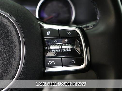 Flare Red 2024 Kia Carnival LX