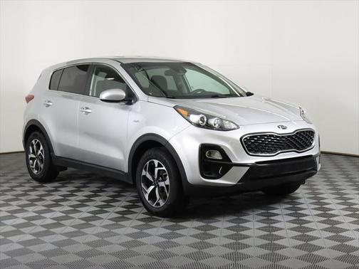 Sparkling Silver 2020 Kia Sportage LX