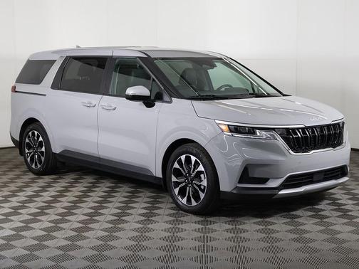 2024 Kia Carnival EX