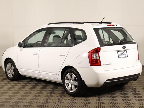 2007 Kia Rondo LX