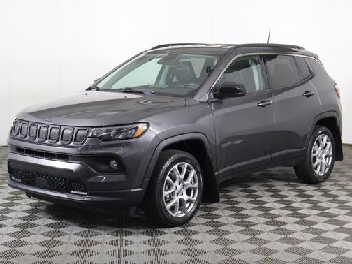 2022 Jeep Compass Latitude Lux