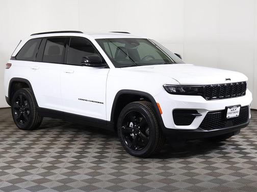 2022 Jeep Grand Cherokee Altitude