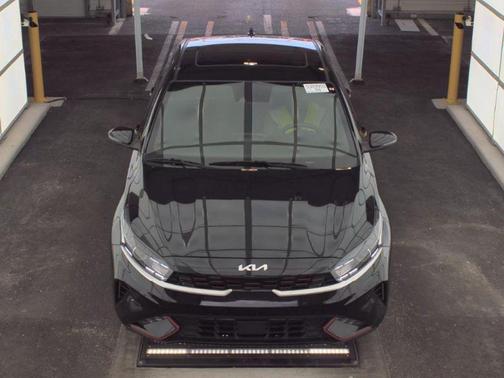 Aurora Black 2024 Kia Forte GT-Line
