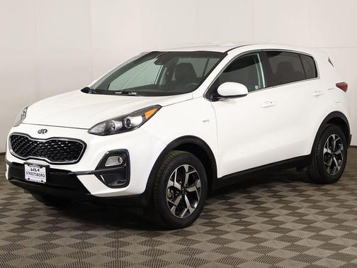 Snow White Pearl 2022 Kia Sportage LX