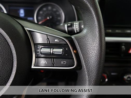 Snow White Pearl 2022 Kia Forte LXS
