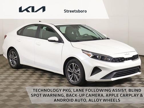 Snow White Pearl 2022 Kia Forte LXS