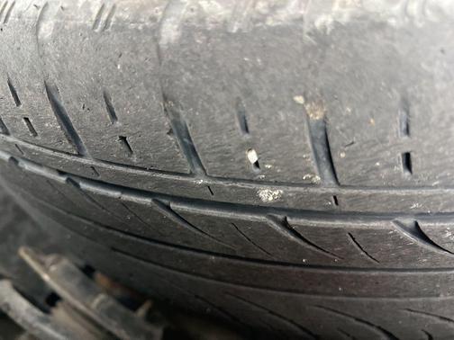 Magnetic 2016 Ford Edge Titanium