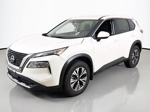 Pearl White Tricoat 2023 Nissan Rogue SV