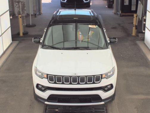 Bright White Clearcoat 2022 Jeep Compass Limited