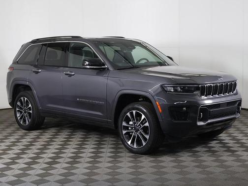 2022 Jeep Grand Cherokee Overland