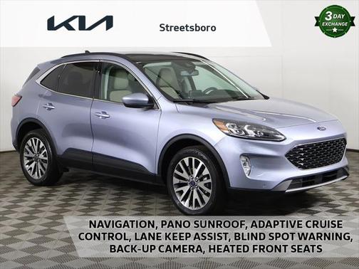 2022 Ford Escape Titanium