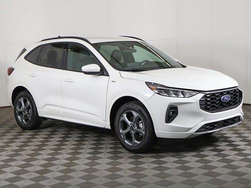 Star White Metallic Tri-Coat 2024 Ford Escape ST-Line Select