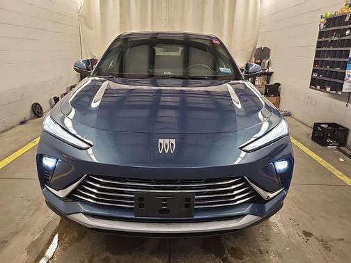 Ocean Blue Metallic 2025 Buick Envista Preferred FWD