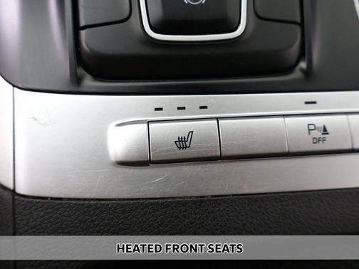 Aurora Black Pearl 2024 Kia Carnival LX