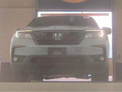 Sonic Gray Pearl 2022 Honda Pilot AWD Sport