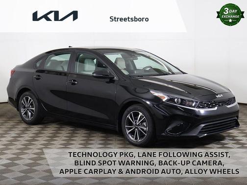 Aurora Black 2023 Kia Forte LXS