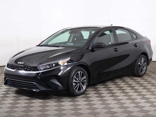 Aurora Black 2024 Kia Forte LXS