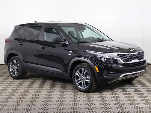 Cherry Black 2023 Kia Seltos LX