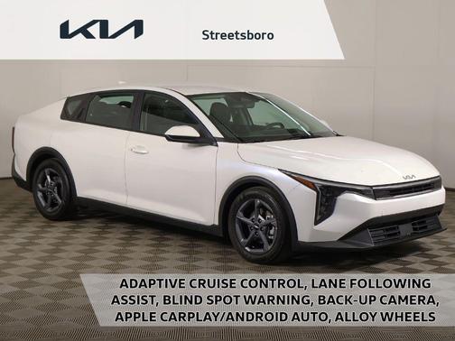 Snow White Pearl 2025 Kia K4 LXS