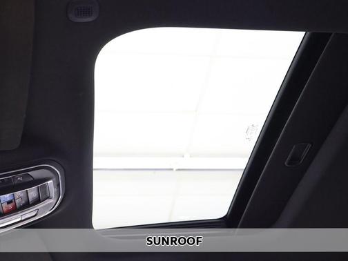 Diamond Black Crystal Pearlcoat 2023 Jeep Grand Cherokee L Altitude