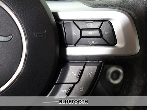 2017 Ford Mustang V6