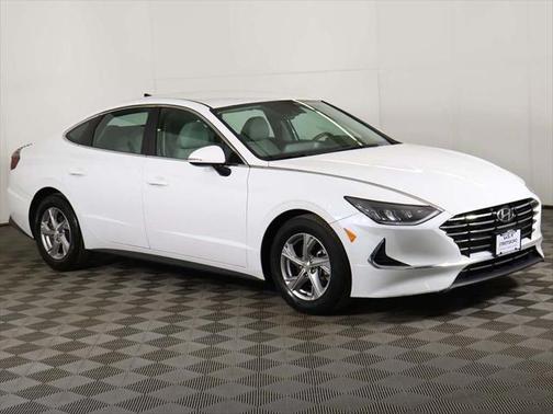 2022 Hyundai SONATA SE