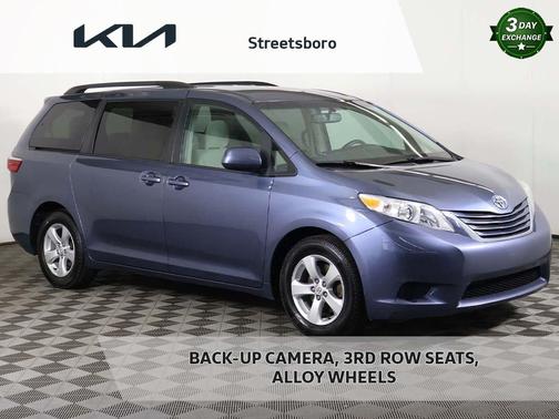 2016 Toyota Sienna LE