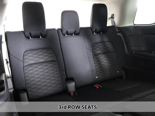 2024 Nissan Pathfinder S 4WD