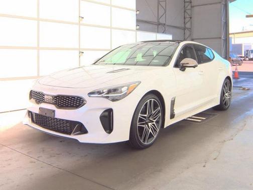 2023 Kia Stinger GT2