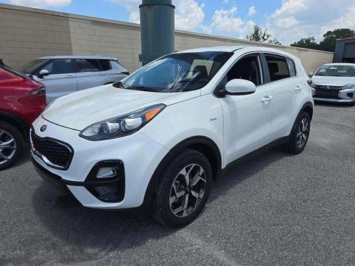 2022 Kia Sportage LX