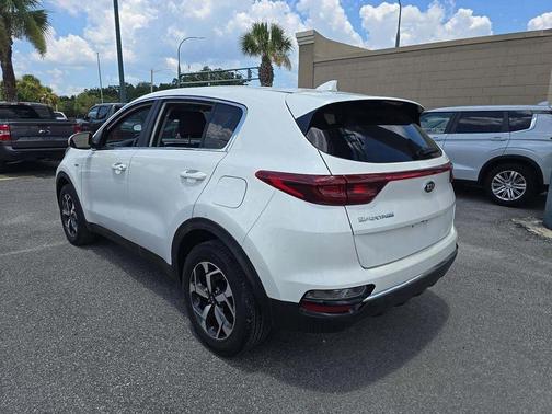 2022 Kia Sportage LX