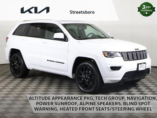 2022 Jeep Grand Cherokee Laredo