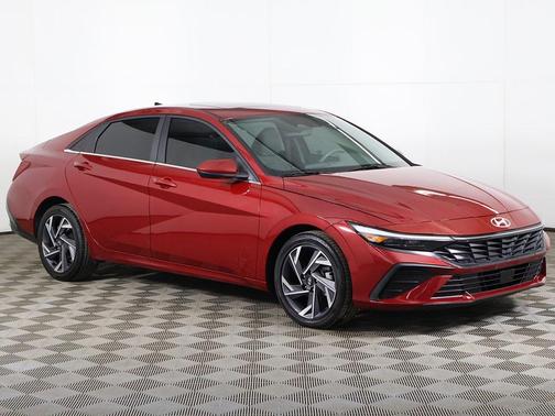 2025 Hyundai ELANTRA SEL