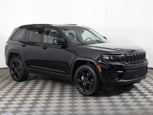 2022 Jeep Grand Cherokee Altitude